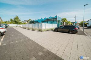 Parkplätze westseite