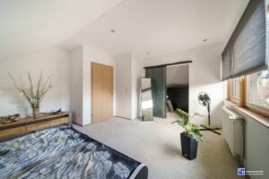 Schlafzimmer mit Ankleide - Einliegerwohnung